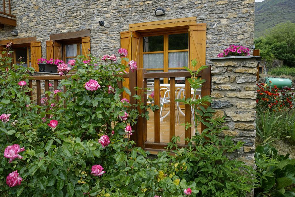 Apartaments El Ribal Valencia D'Aneu Εξωτερικό φωτογραφία