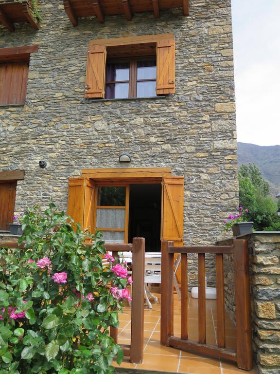 Apartaments El Ribal Valencia D'Aneu Εξωτερικό φωτογραφία